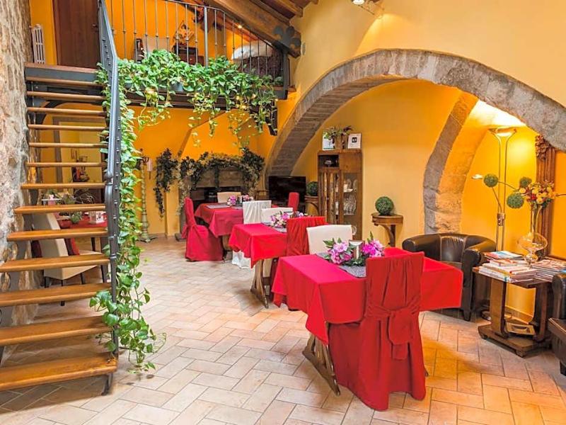 Medieval House - Genel