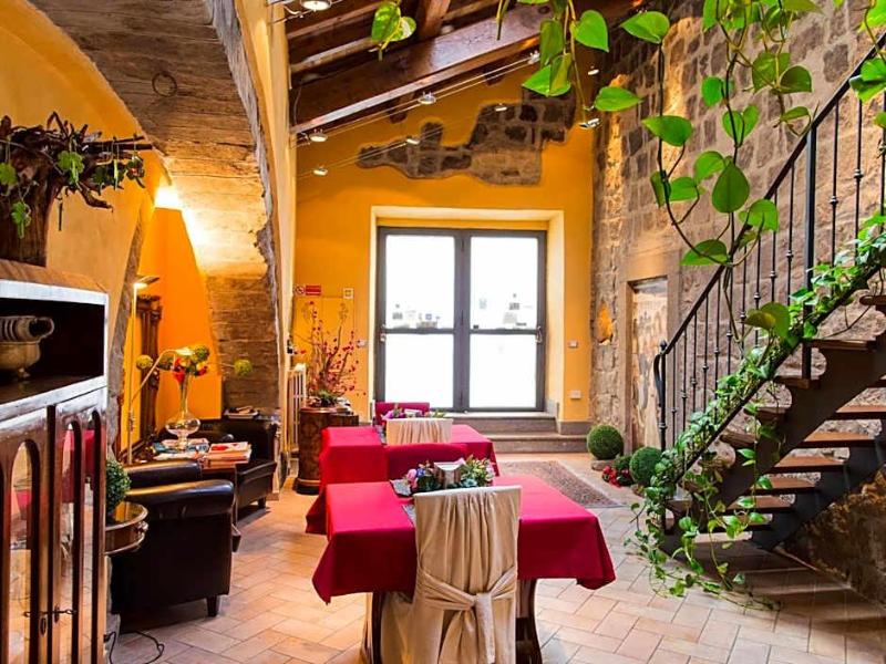Medieval House - Genel