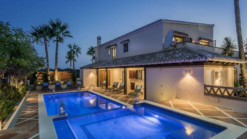 The Residence By Beach House Marbella - Genel