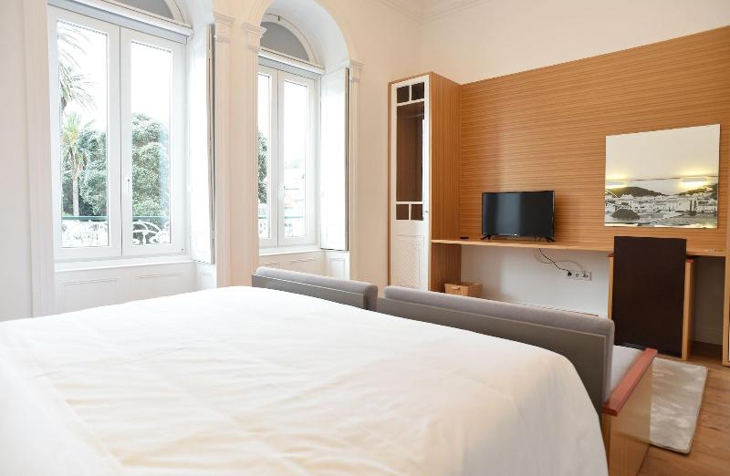 Internacional Azores Boutique - Oda