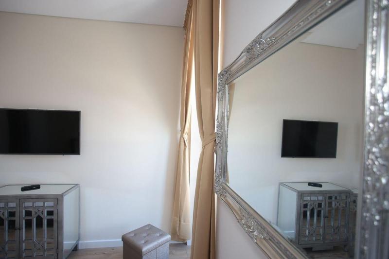 Sui7Es Guest House Cascais - Oda