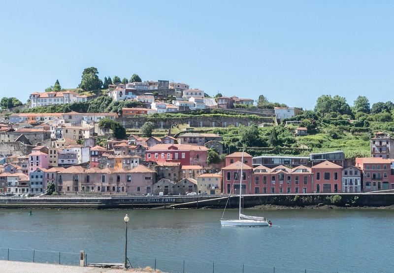 BO Miragaia - Riverside Suítes - Oda