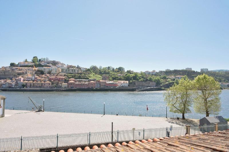 BO Miragaia - Riverside Suítes - Oda