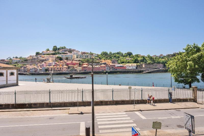 BO Miragaia - Riverside Suítes - Oda