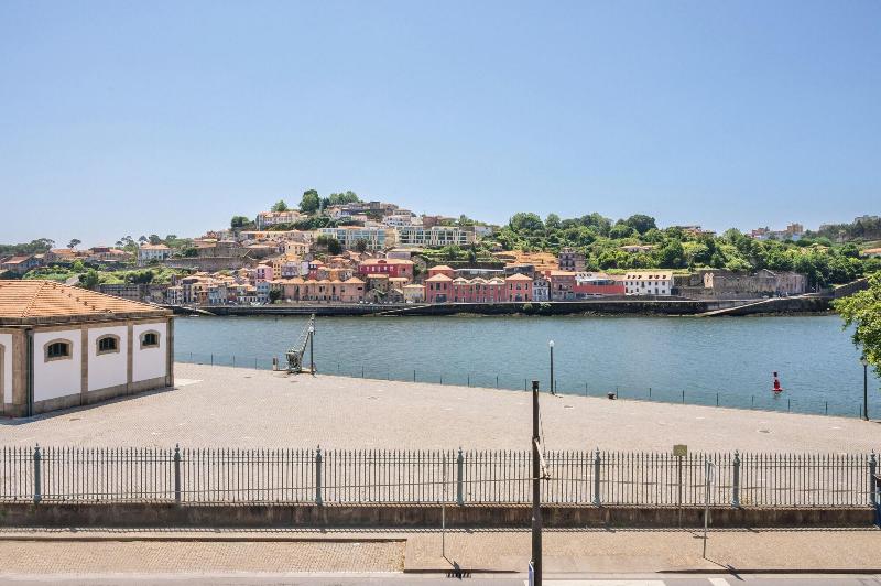 BO Miragaia - Riverside Suítes - Oda