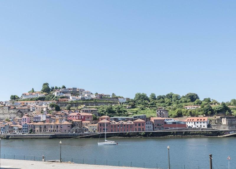 BO Miragaia - Riverside Suítes - Oda