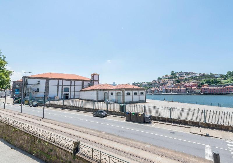 BO Miragaia - Riverside Suítes - Oda