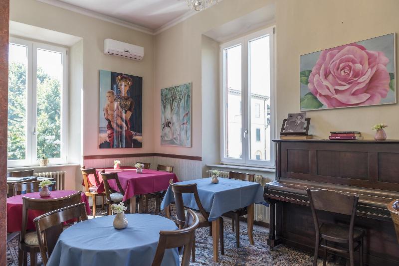 Bella Addormentata E Il Principe Calaf - Restoran