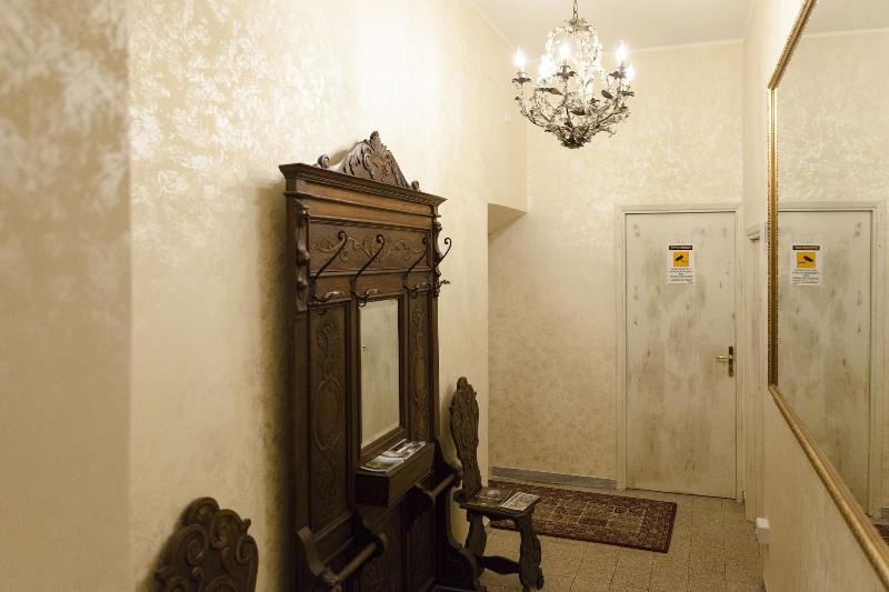 Regina Bed & Breakfast - Lobi