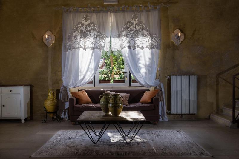 Borgo Del Carato - Lobi