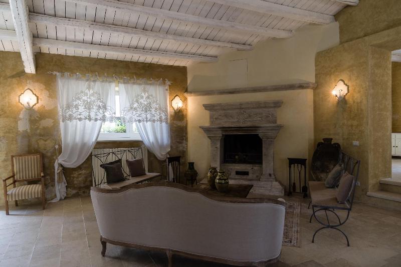 Borgo Del Carato - Lobi