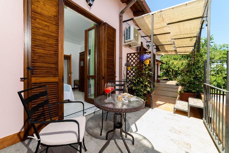 Albachiara Casa Di Campagna B&B - Oda