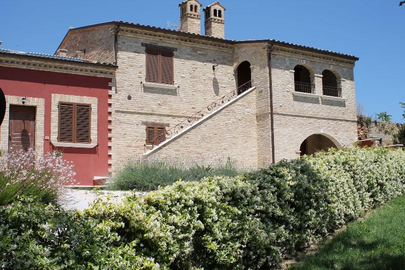 Dimora Rosso Piceno - Genel