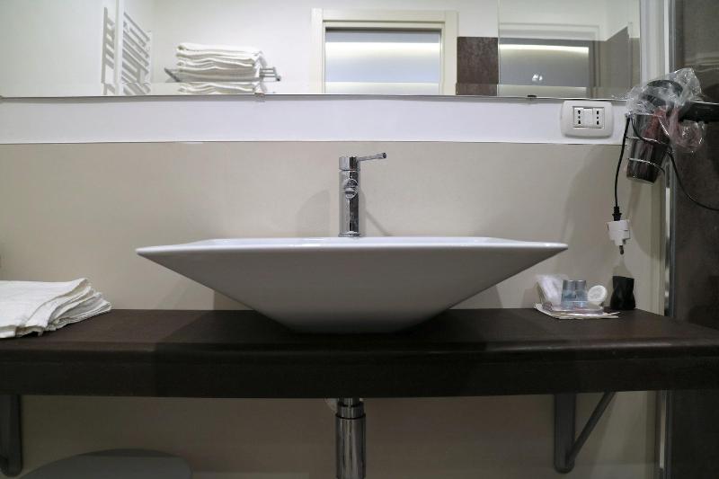 Riviera Luxury Suites B&B - Oda
