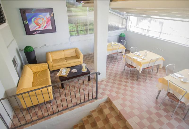 Betty's House - Restoran