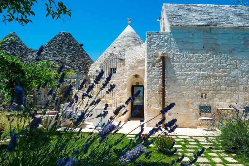 Trulli Donna Isabella - Genel