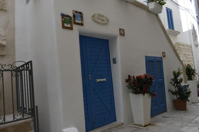 B&B Prestige - Genel
