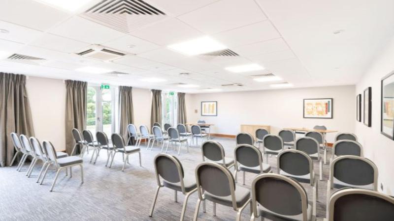 Holiday Inn Gloucester-Cheltenham - Toplantı