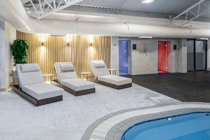Holiday Inn Gloucester-Cheltenham - Havuz