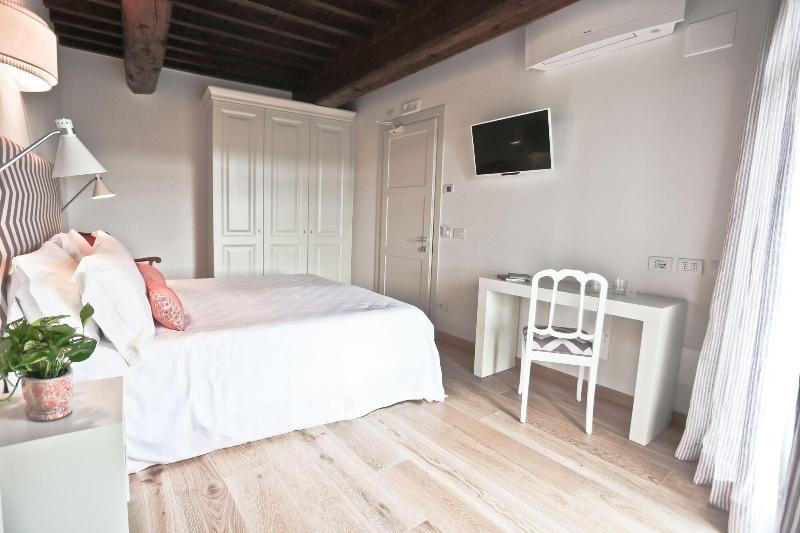 Poggio Baronti B&B - Oda