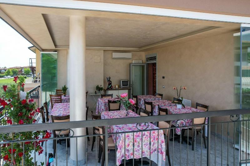 Bed & Breakfast America - Restoran