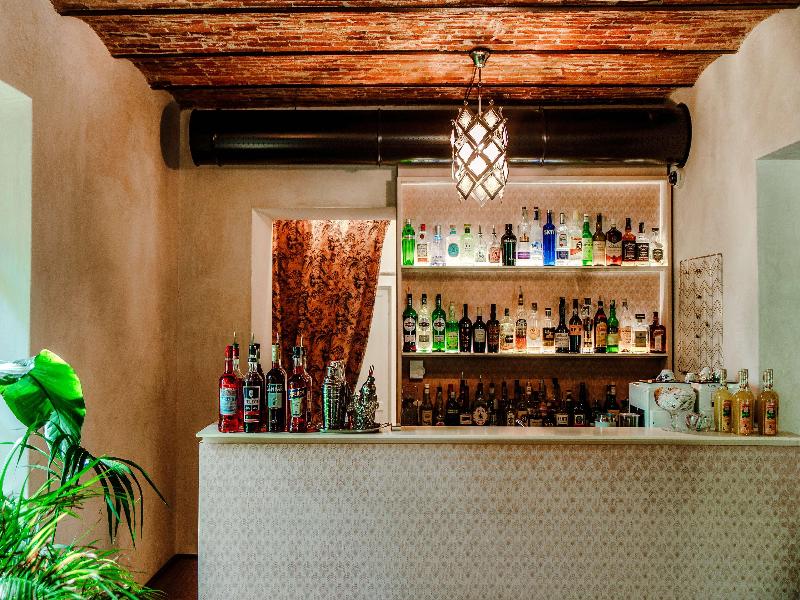 Dandelion Como Suites & Park - Bar