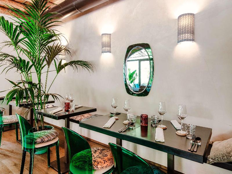 Dandelion Como Suites & Park - Restoran