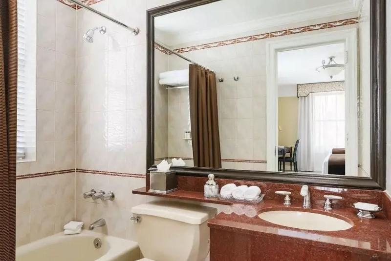 Lucerne Hotel - Oda