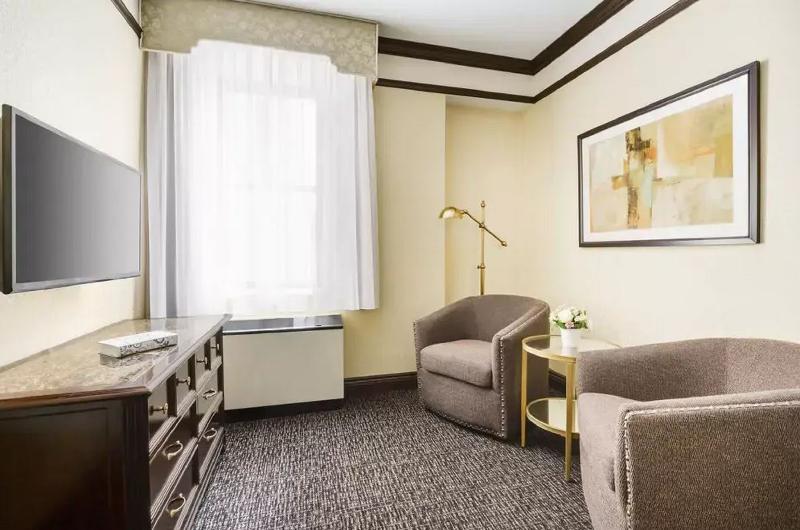 Lucerne Hotel - Oda