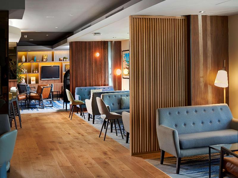 DoubleTree By Hilton London Excel - Bar