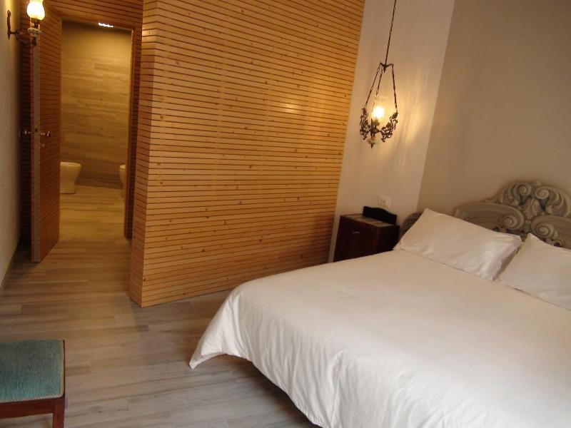 Room 55 - Oda