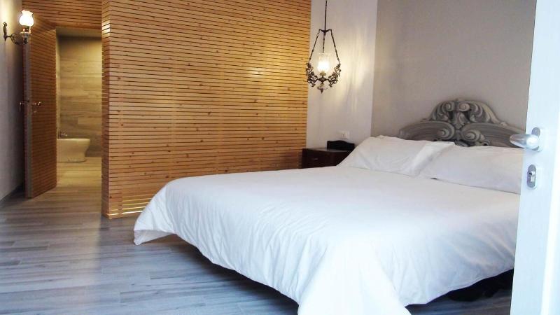 Room 55 - Oda
