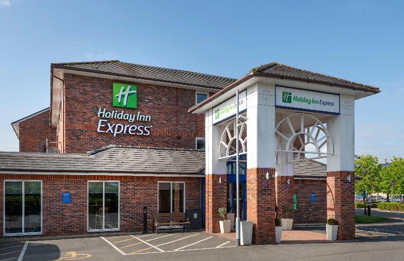 Holiday Inn Express Lichfield - Genel