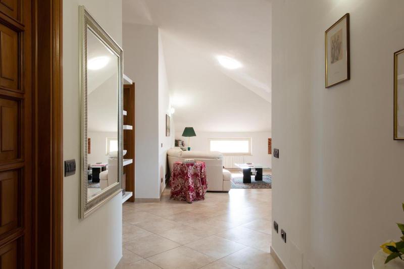 L'Insolita Reggia - Oda