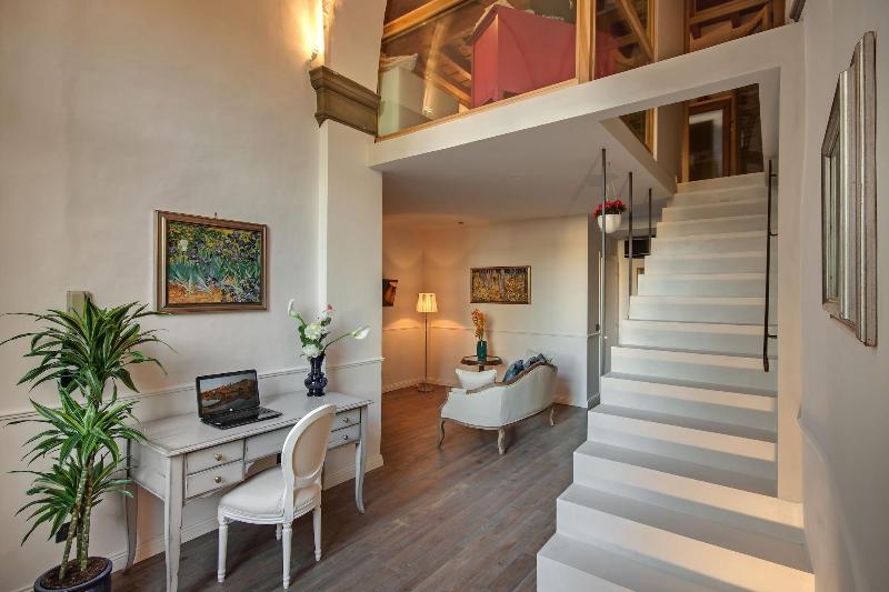 Residenza d'Epoca Borgo Albizi - Lobi