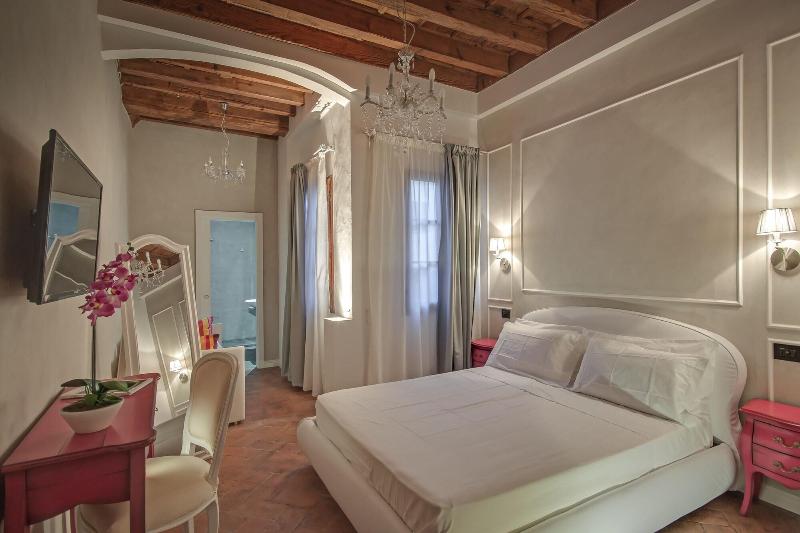 Residenza d'Epoca Borgo Albizi - Oda
