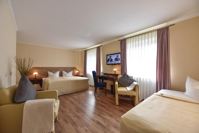 Atrium Hotel Amadeus - Lobi
