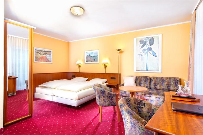 TOP Hotel Goldenes Fass - Genel