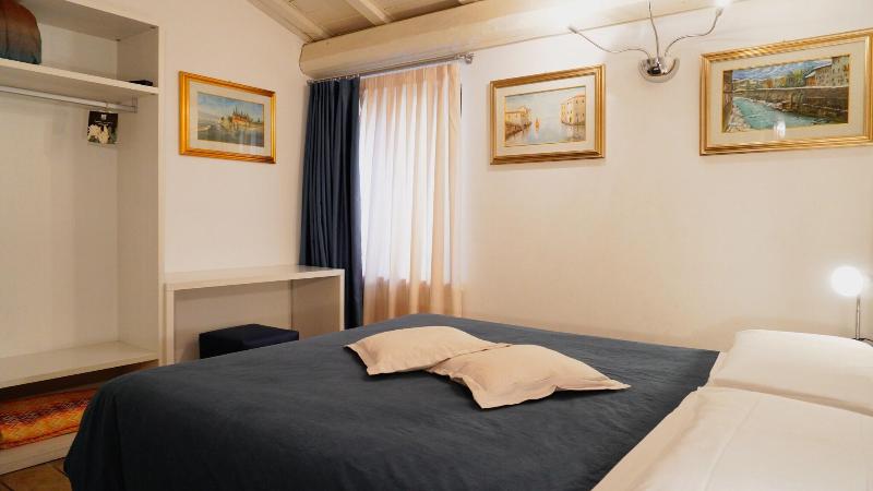 Romeo Giulietta Rooms Apartments Turkish Bath - Oda