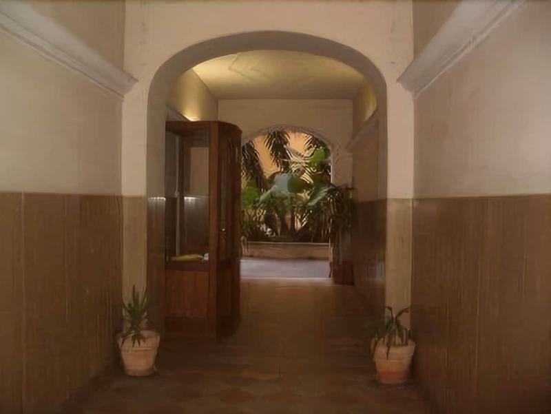 Prince Inn - Lobi
