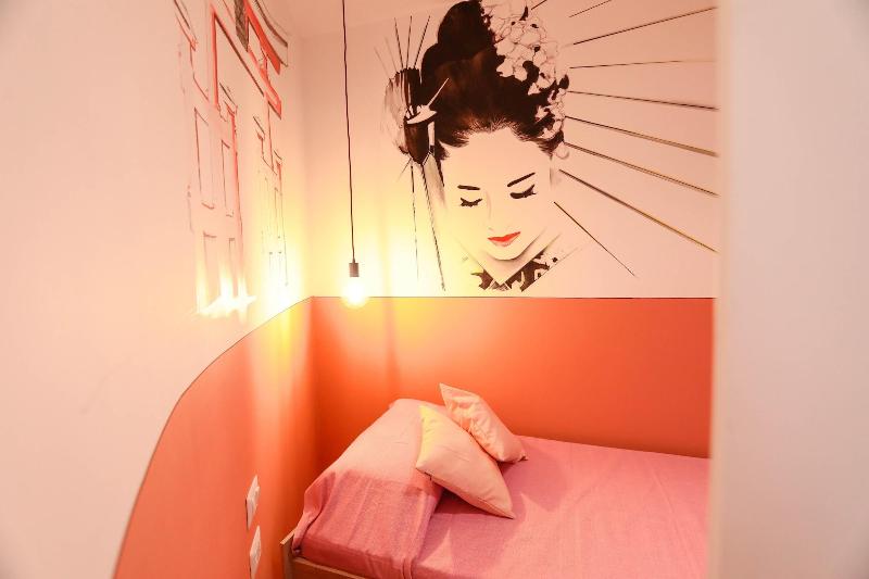 O.Effe. Global Suites at Vatican - Oda