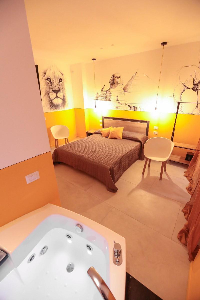O.Effe. Global Suites at Vatican - Oda