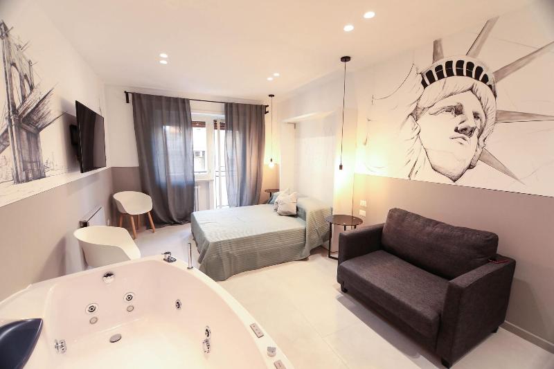 O.Effe. Global Suites at Vatican - Oda