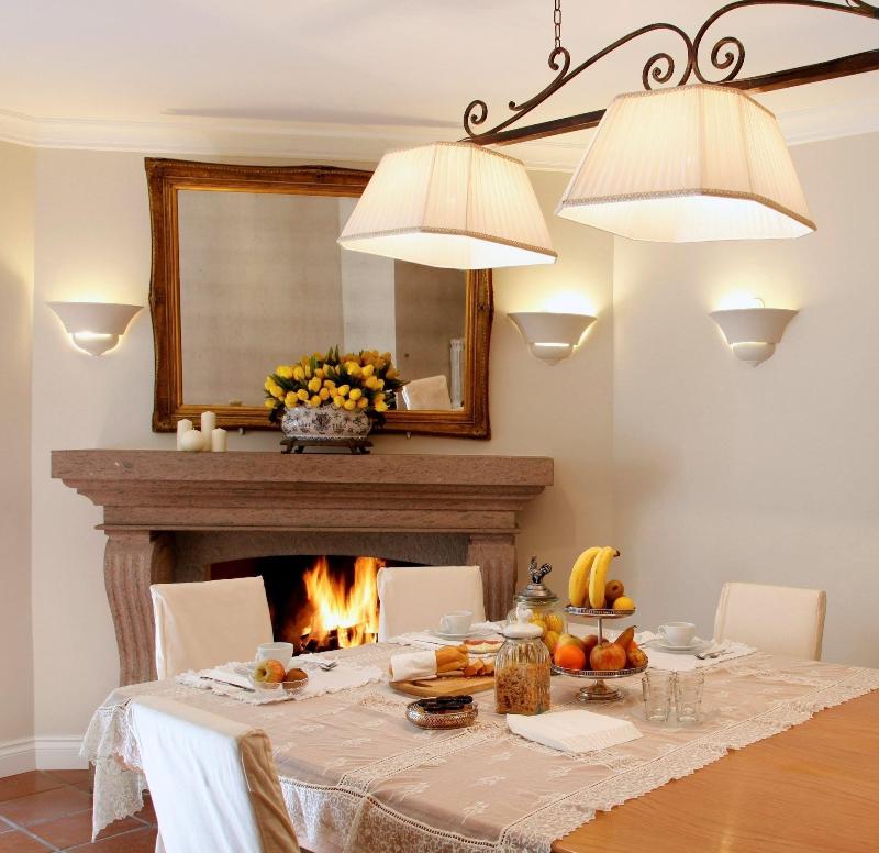 La Villetta Suite - Restoran