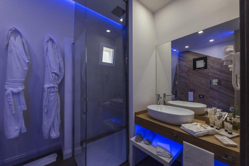 Villa Kete Deluxe Rooms - Oda