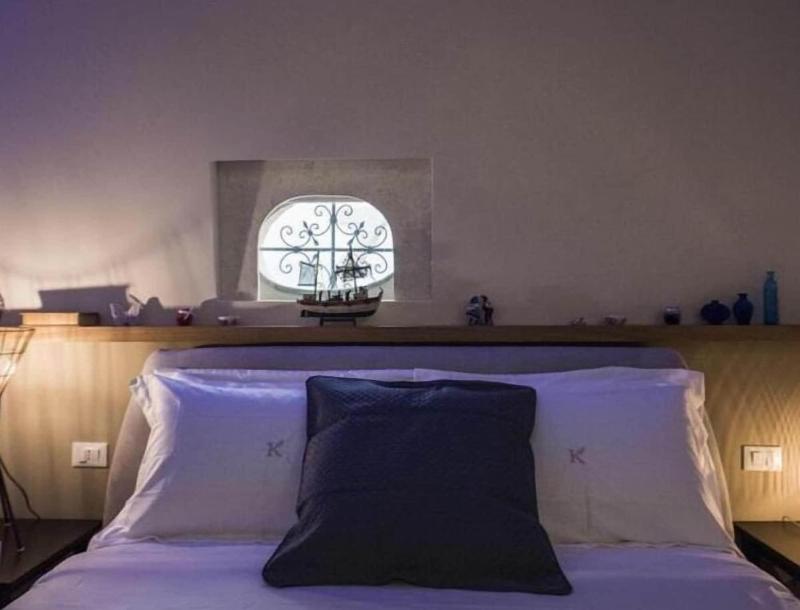 Villa Kete Deluxe Rooms - Oda