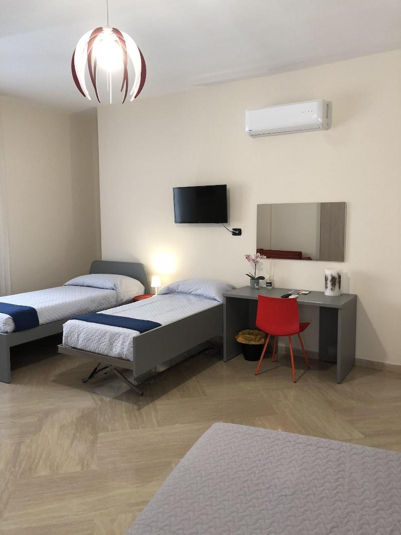 Napoli City Inn B&B - Oda