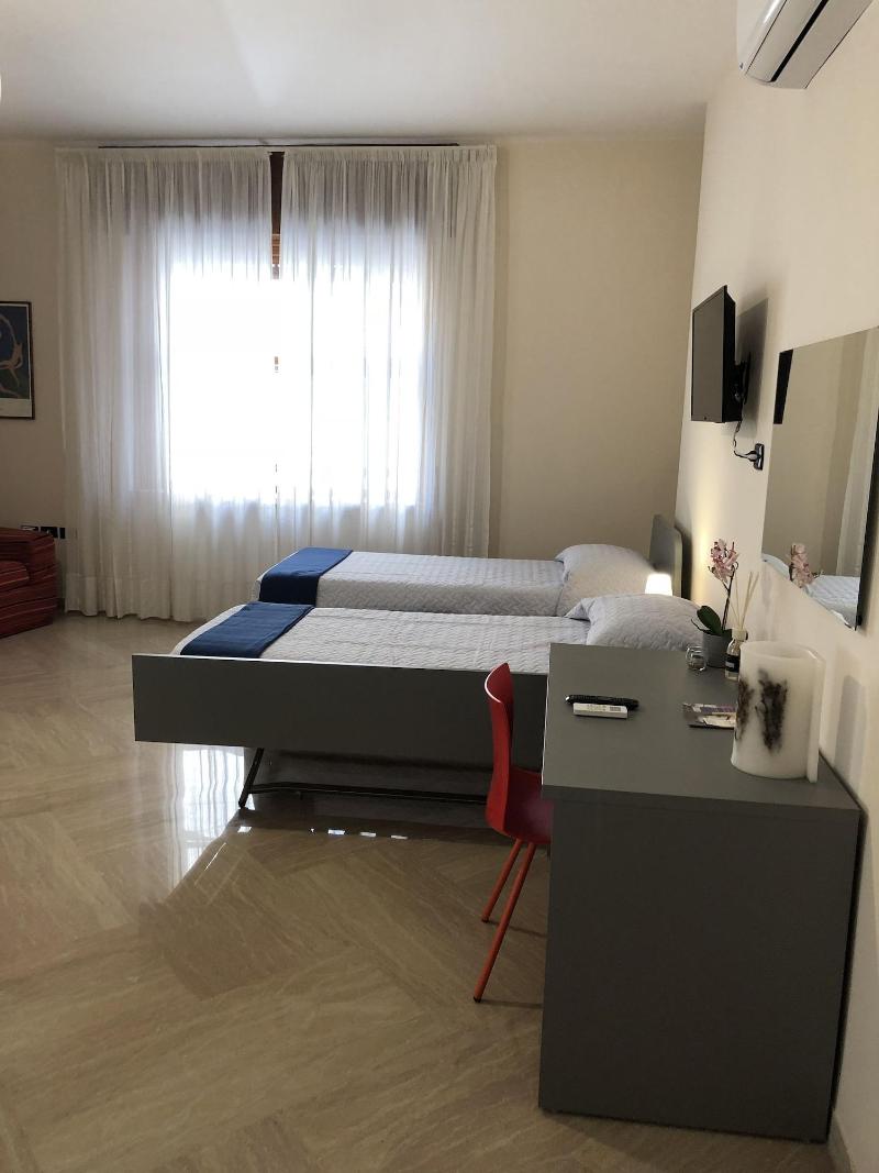 Napoli City Inn B&B - Oda