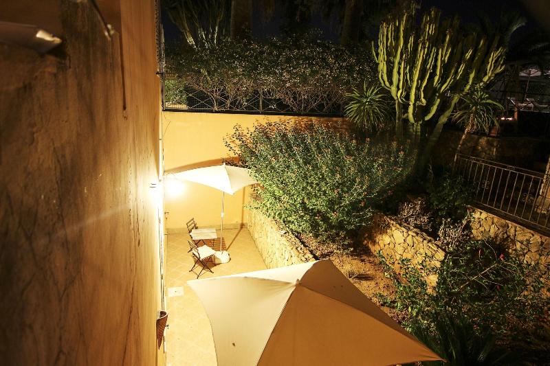 Villa Carlotta Resort - Genel