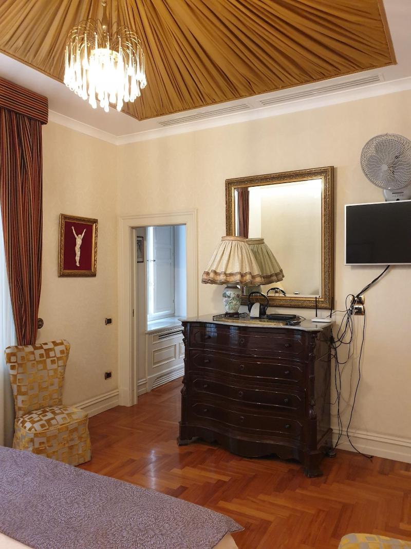 Al Centro Luxury Home - Oda